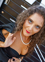 milf Porn Pics