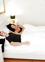 My hot stepmom Sporting Terry loves my hard dick in the morning